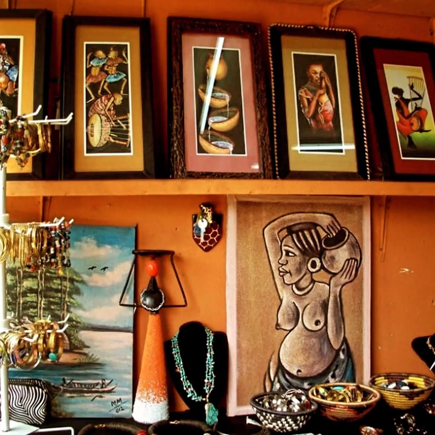 Paintings, jewellery and handmade crafts displayed in Kigali